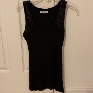 Brand: Guess Jeans Color: Black Size: Large